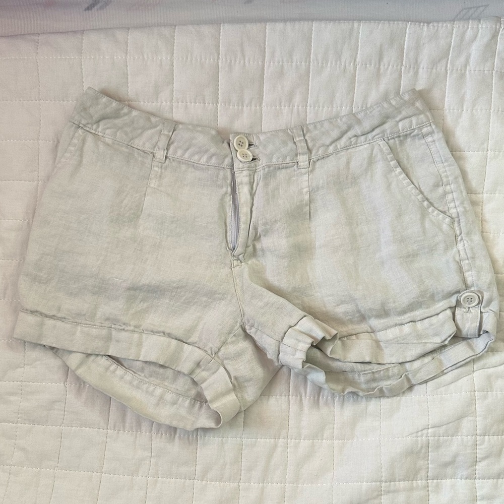 Love Tree Women's LINEN CUFFED TROUSER SHORTS